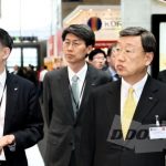 YHLee Doosan Chairman