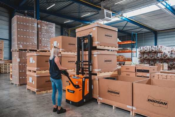 Three Benefits of Stackers - Give Your Warehouse a Lift | Doosan Forklifts  UK